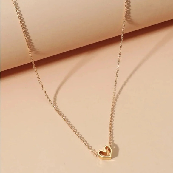 ⚠️Clearance Yellow Gold Heart Charm Necklace - Picture 2 of 4